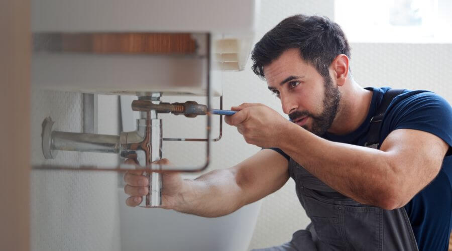 Professional water heater repair in Lineville, IA